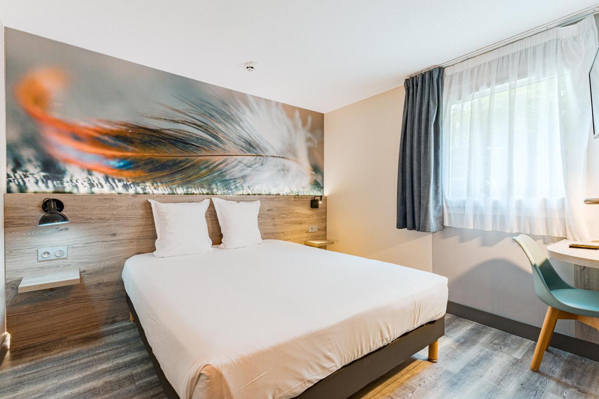 Kyriad Direct Tours Sud - Chambray Les Tours Dış mekan fotoğraf